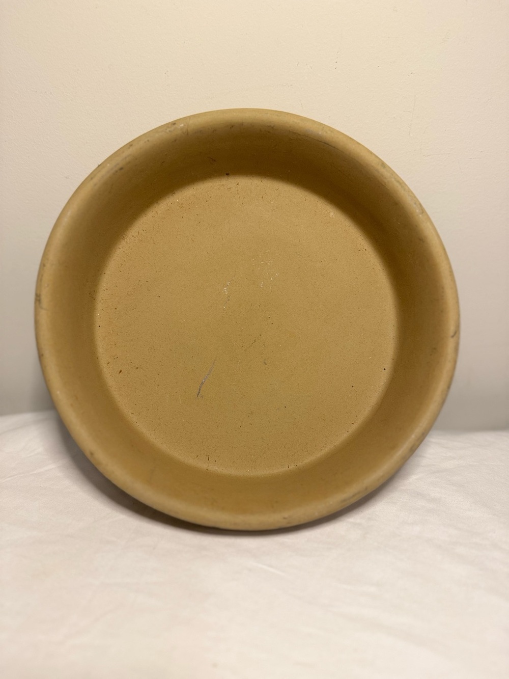Pampered Chef Stoneware Deep Dish Baker 8-inch Round Family Heritage Collection